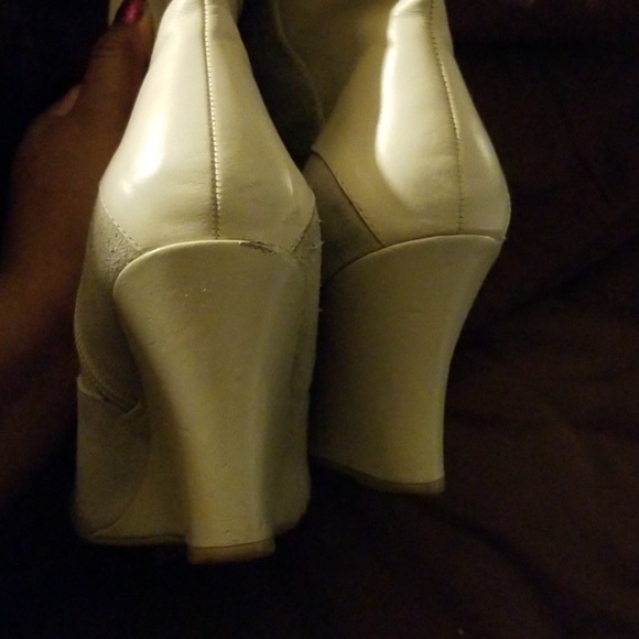 Cream Leather & Suede Platform Booties Sz. 8 - Picture 4 of 8